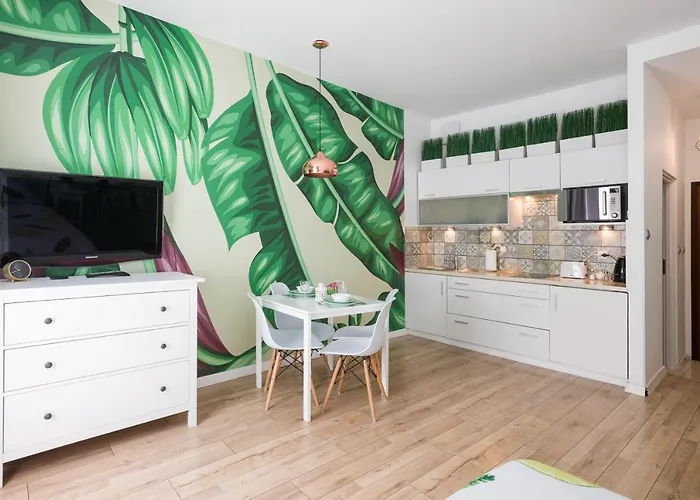 Cozy Modern Studio Green Apartment In Old Town