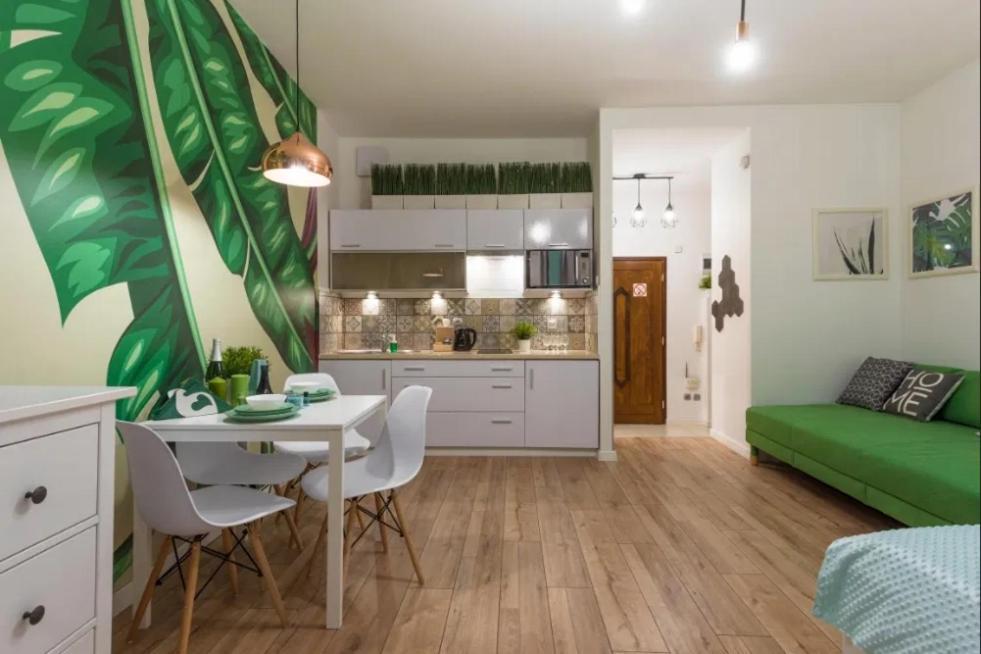 Cozy Modern In Old Town Apartment Krakow
